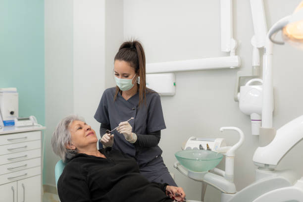 Best Emergency Dental Extractions in Omaha, TX