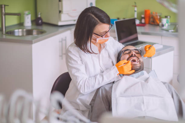 Best Orthodontic Emergency Dentist in Omaha, TX